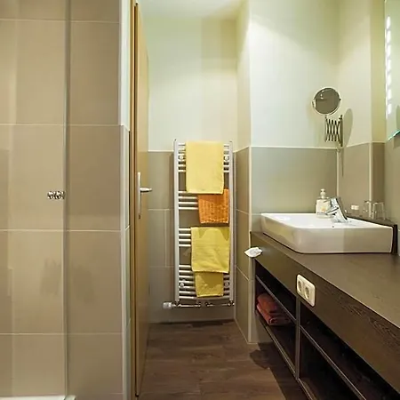 Zur Post Otel