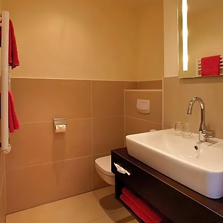 Zur Post Otel 3*